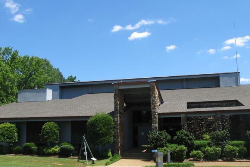 Building at Lake Lowndes